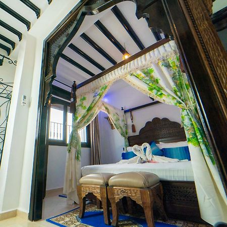 Maison D'Hotes Afassi 셰프샤우엔 외부 사진