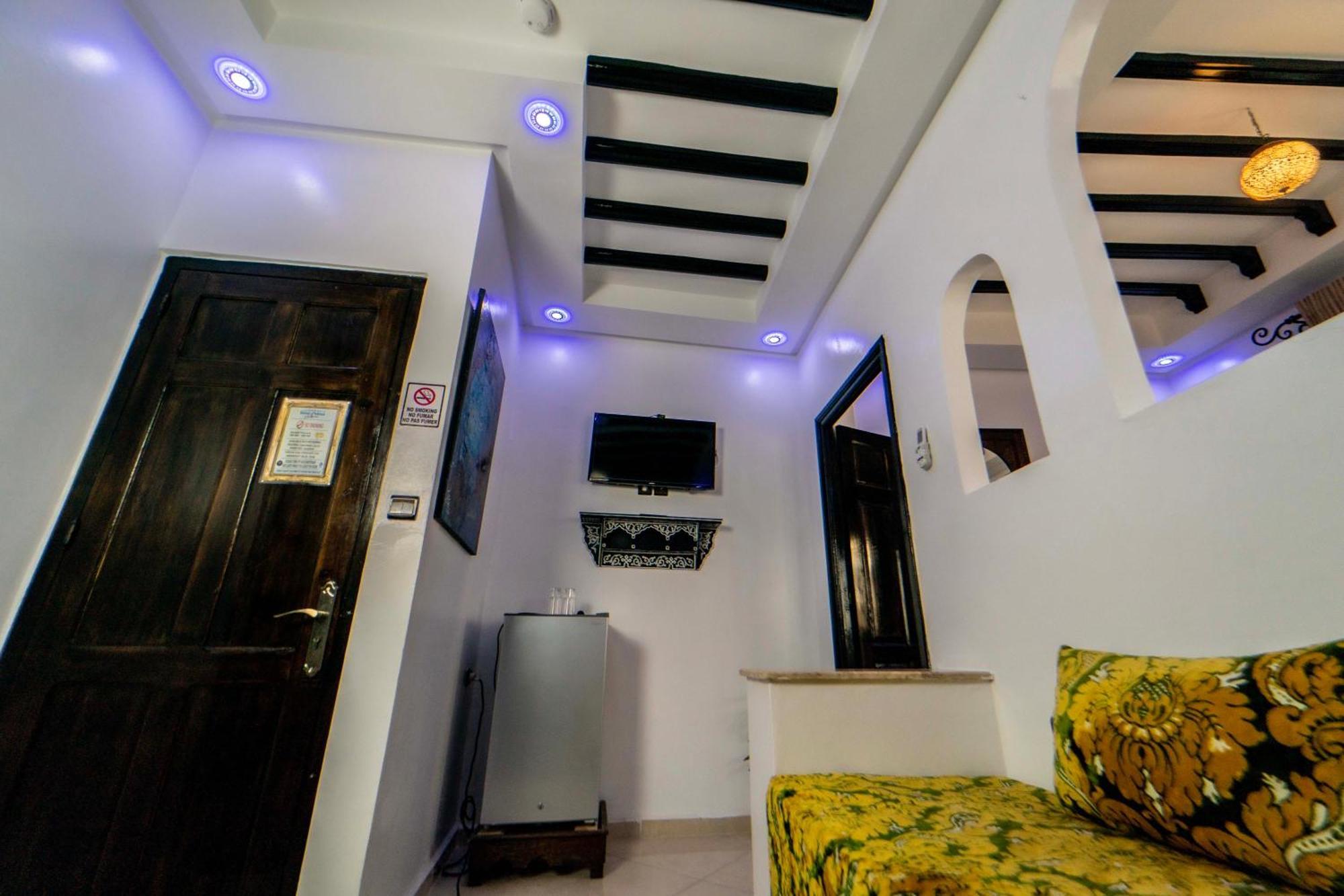 Maison D'Hotes Afassi 셰프샤우엔 외부 사진