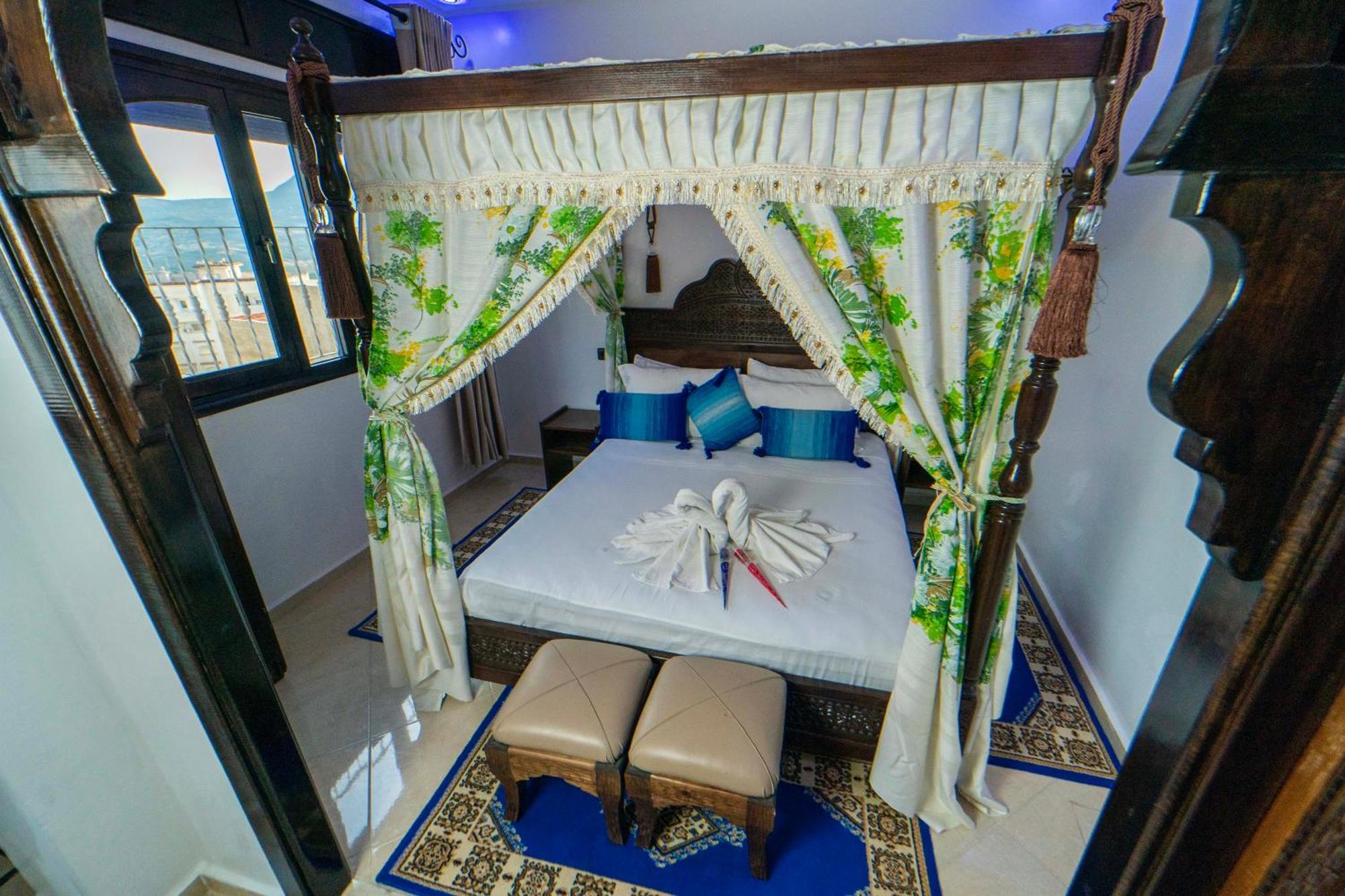 Maison D'Hotes Afassi 셰프샤우엔 외부 사진