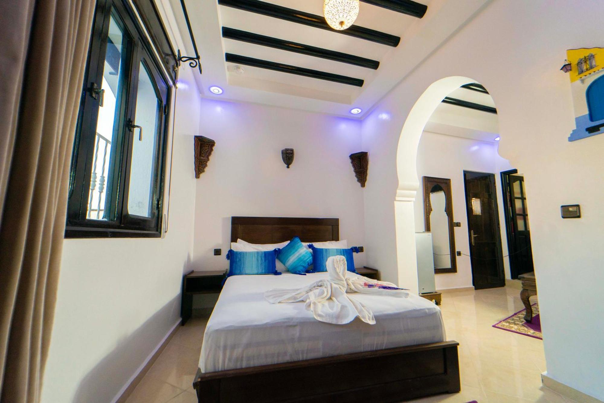 Maison D'Hotes Afassi 셰프샤우엔 외부 사진