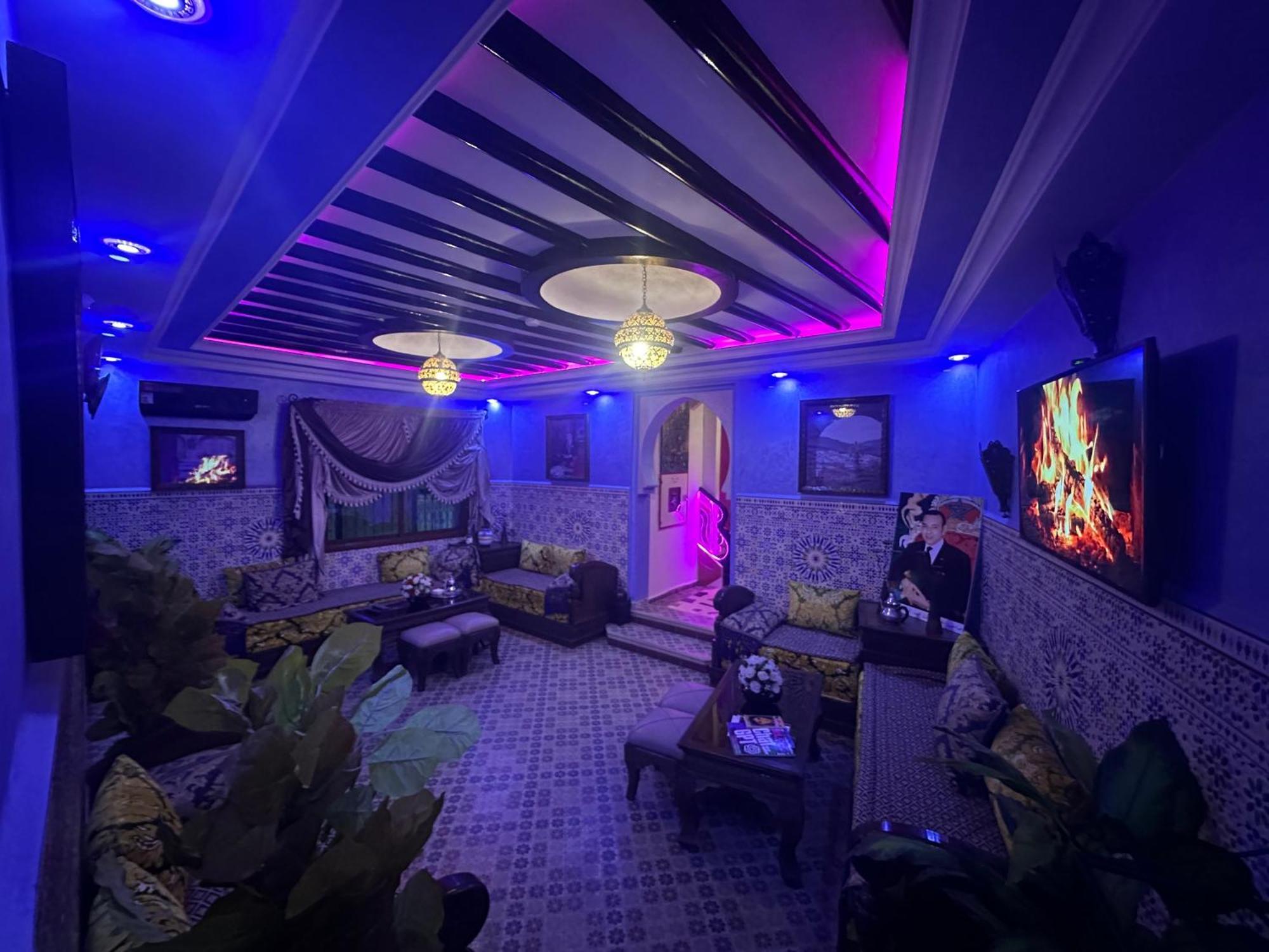 Maison D'Hotes Afassi 셰프샤우엔 외부 사진